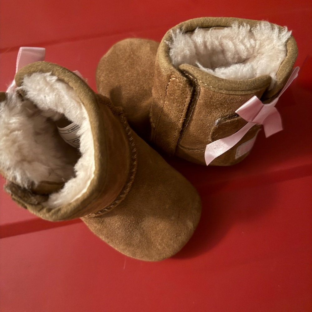 Cozy Tan Baby Booties with Pink Bow